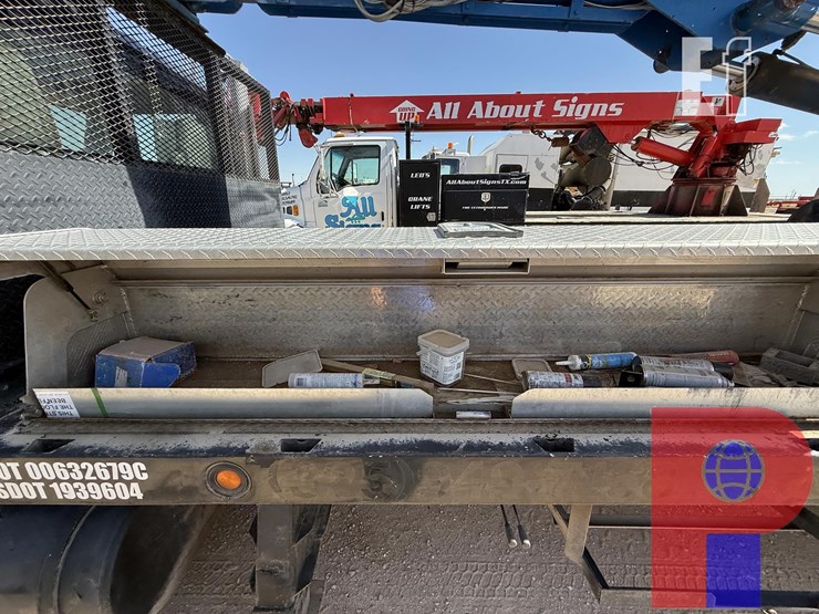 international-workstar-7400-image-8