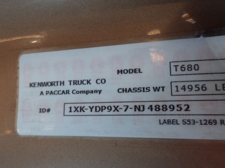 2022-kenworth-t680-image-19