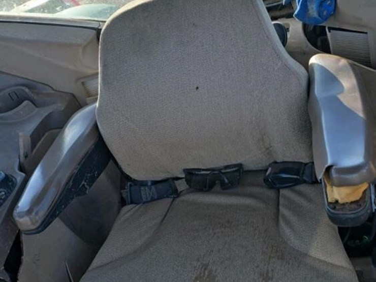 john-deere-7330-image-14