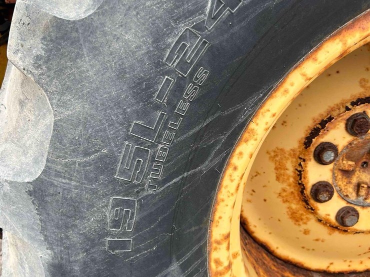 john-deere-310d-image-21