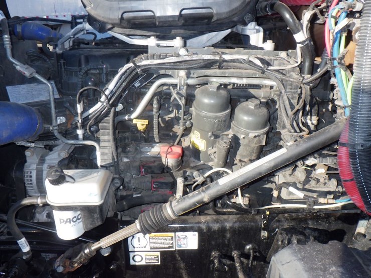 2024-kenworth-t680-image-24