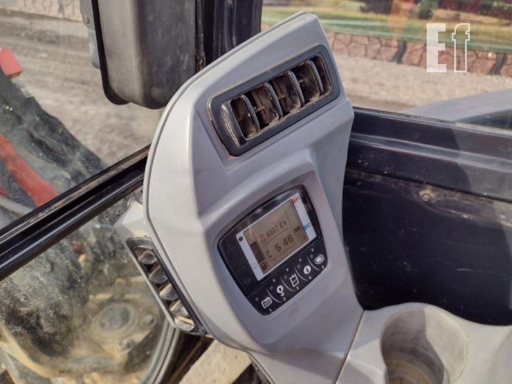 2017-kubota-kx040-4-image-7