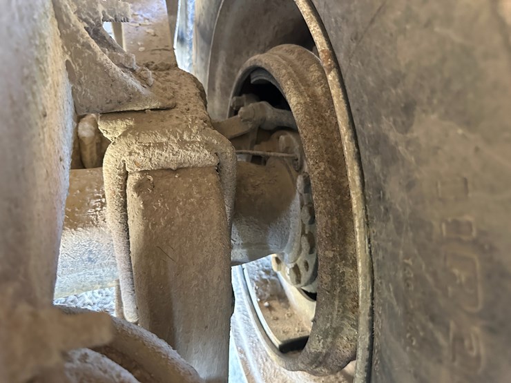 1997-caterpillar-10-image-14