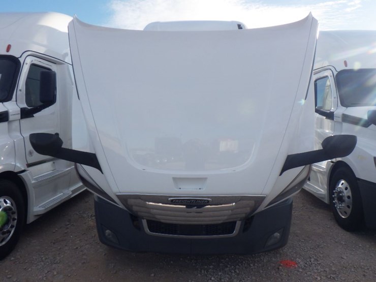 2022-freightliner-cascadia-126-image-26