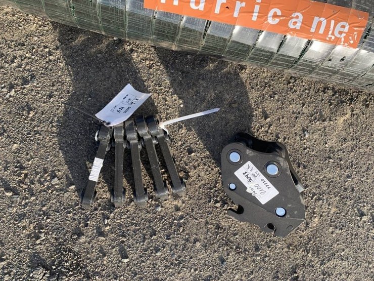 caterpillar-305-image-2