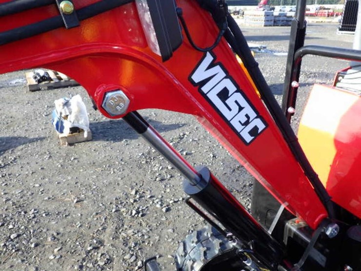 2025-vicsec-13-hydraulic-excavator-image-8