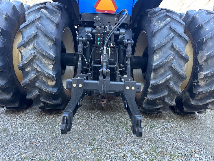 2014-new-holland-t8.330-image-21