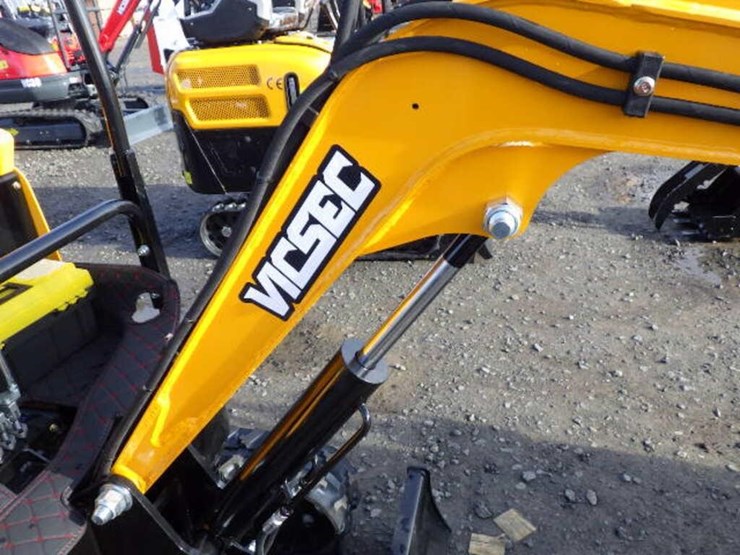 2025-vicsec-15-hydraulic-excavator-image-11