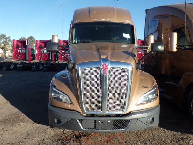 2024-kenworth-t680-image-2