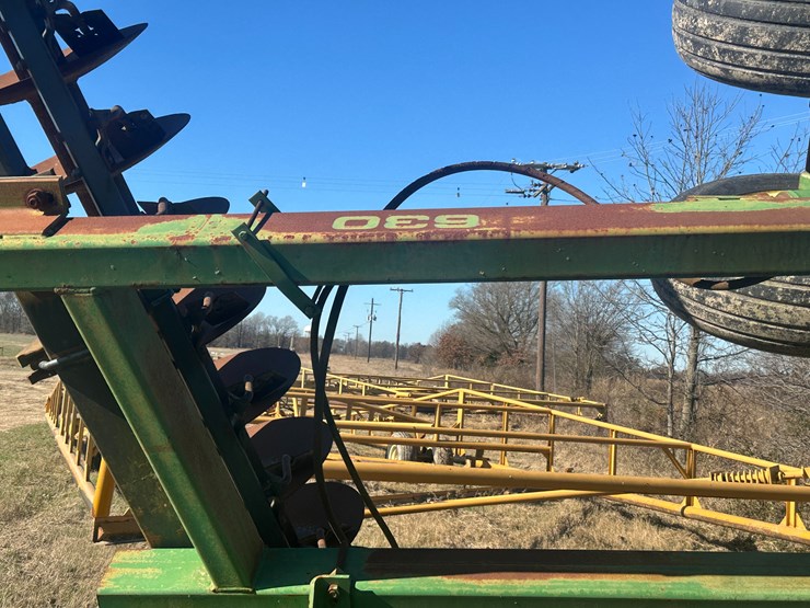 john-deere-27-image-48