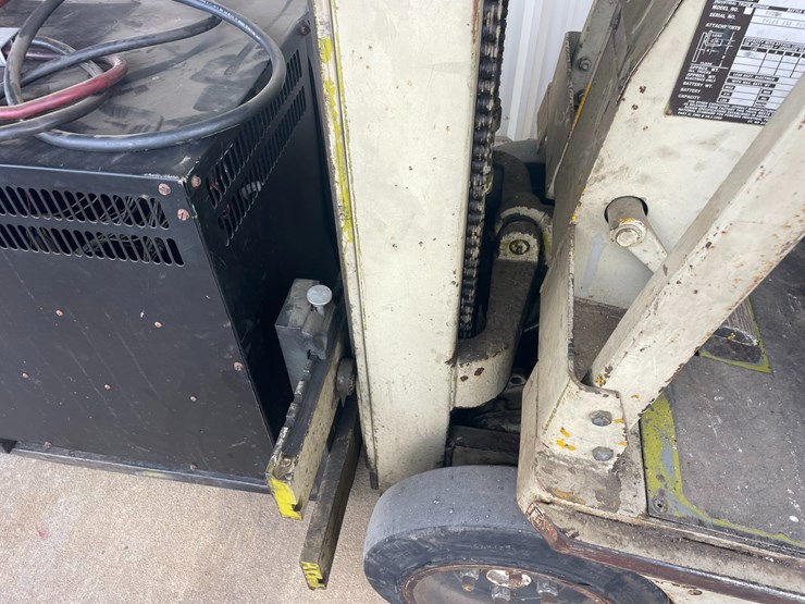 clark-tw25b-image-11