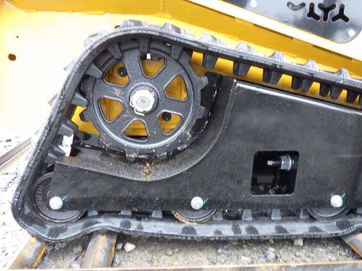 2025-agt-mx-mrt14-skid-steer-tracked-loader-image-8