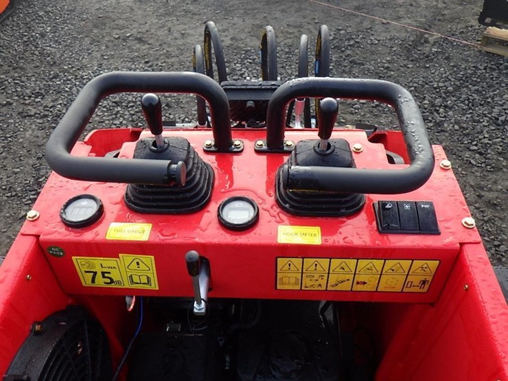 2025-sdlool-323w-skid-steer-loader-image-12