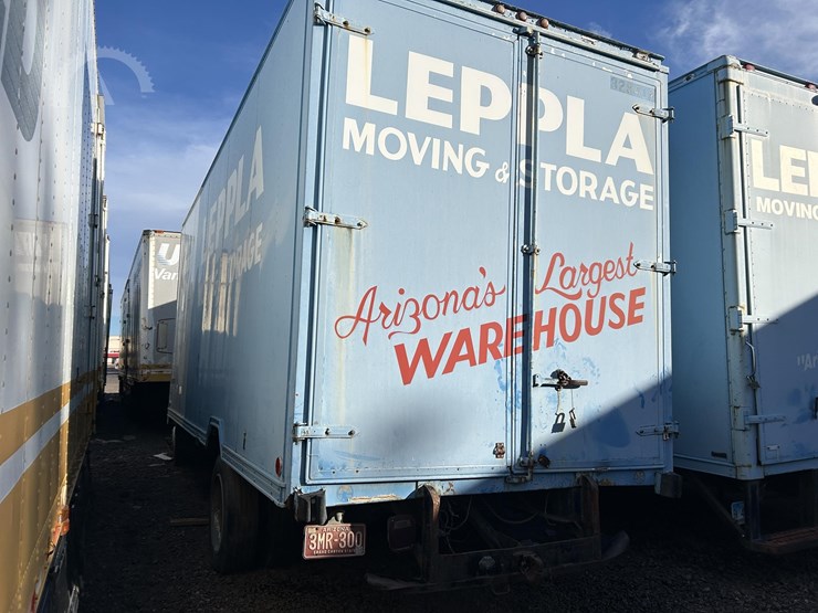 2015-volvo-f6-image-14