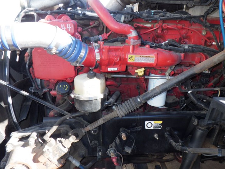 2016-kenworth-t680-image-22