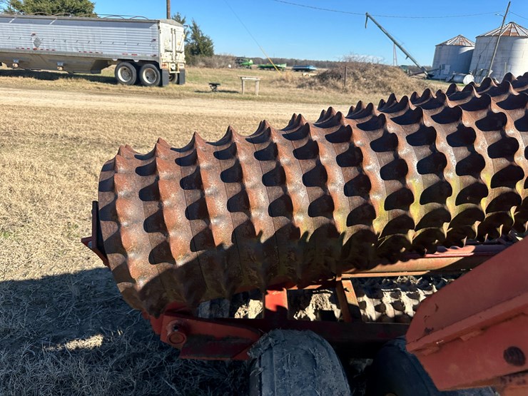 #35264-•-brillion-33'-xl144-cultipacker-image-17