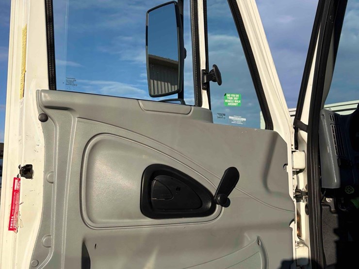 2006-international-4300-image-10