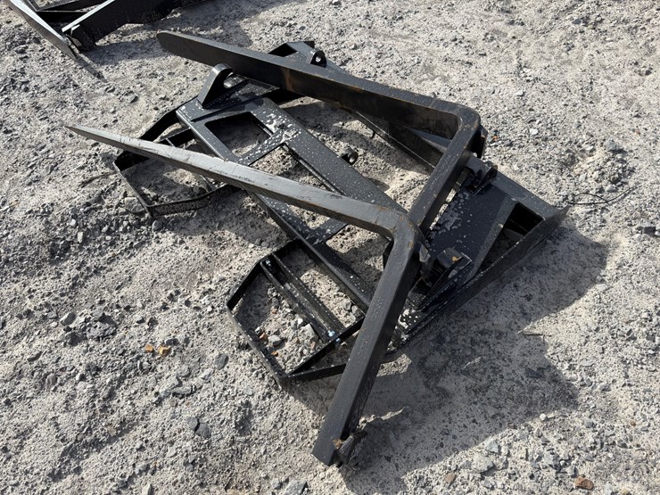 #22779-•-unused-agt-isocpf48-6600-ff-48"-wheel-loader-forks-image-2