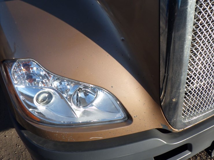 2022-kenworth-t680-image-6