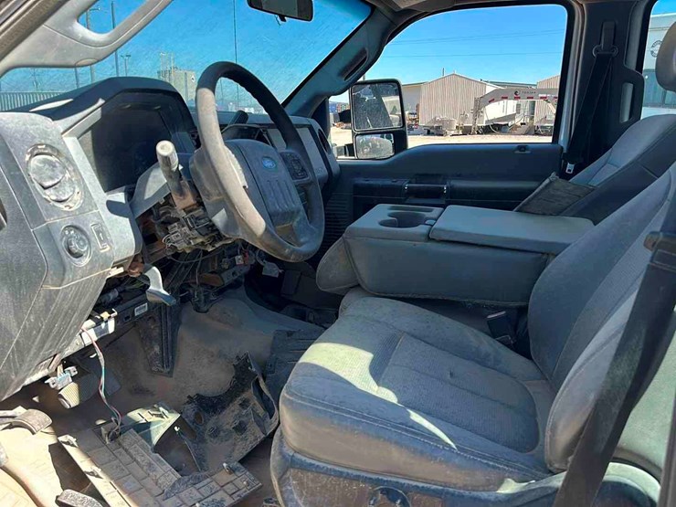 2015-ford-f550-image-5