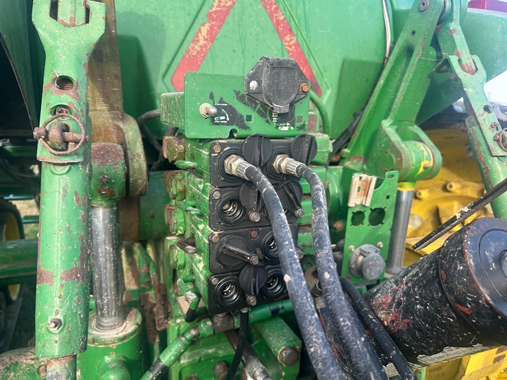 1999-john-deere-8400t-image-24