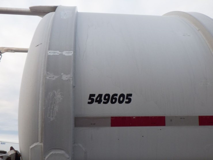 1981-trailmaster-tanker-image-16