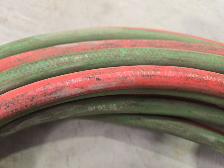 (2)-oxygen-and-acetylene-hoses-image-5