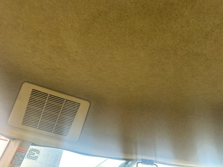 1998-john-deere-8400-image-58