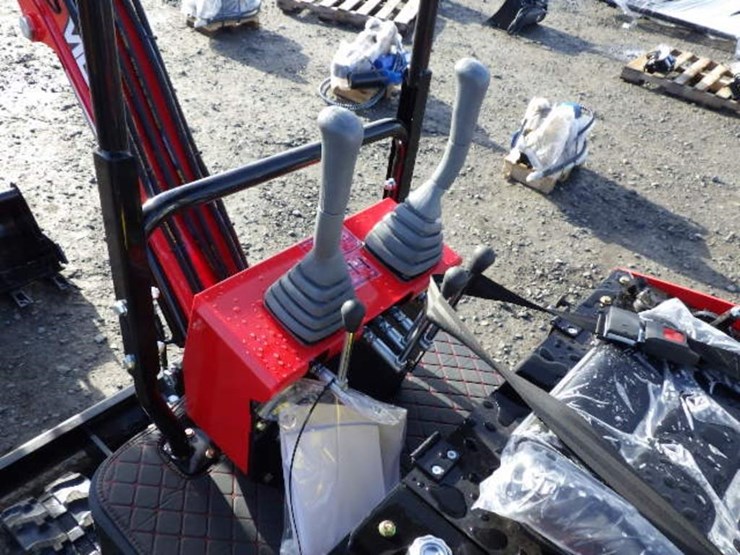 2025-vicsec-13-hydraulic-excavator-image-22