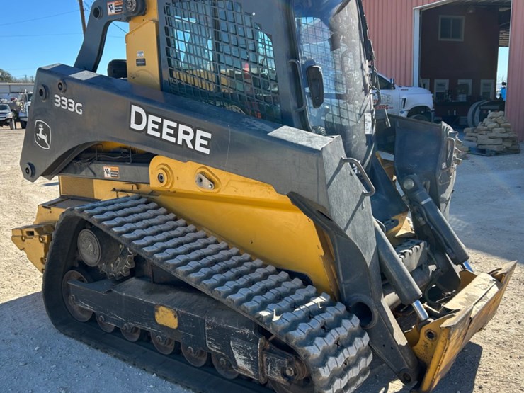 2017-deere-333g-image-3