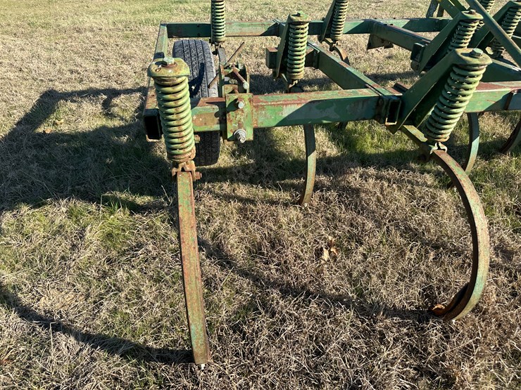 #35833-•-16'-chisel-plow-image-14