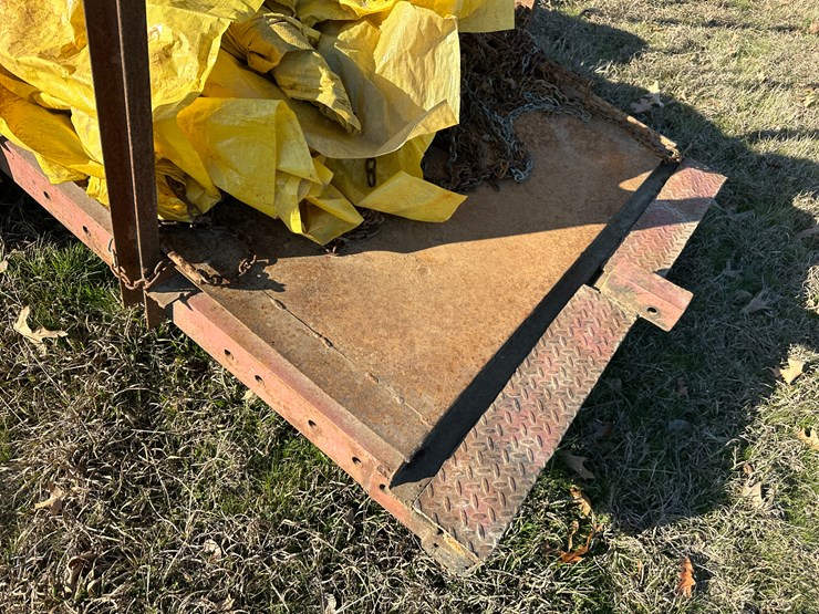 #35852-•-12'-s/a-utility-trailer-only-contents-separate-image-15