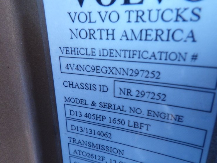 2022-volvo-vnl-760-image-22