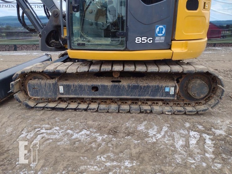 2021-deere-85g-image-26