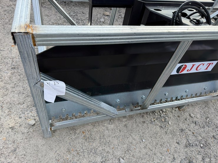 #2089-•-unused-jct-6'-skid-steer-dozer-bladeinv#-36010-image-5