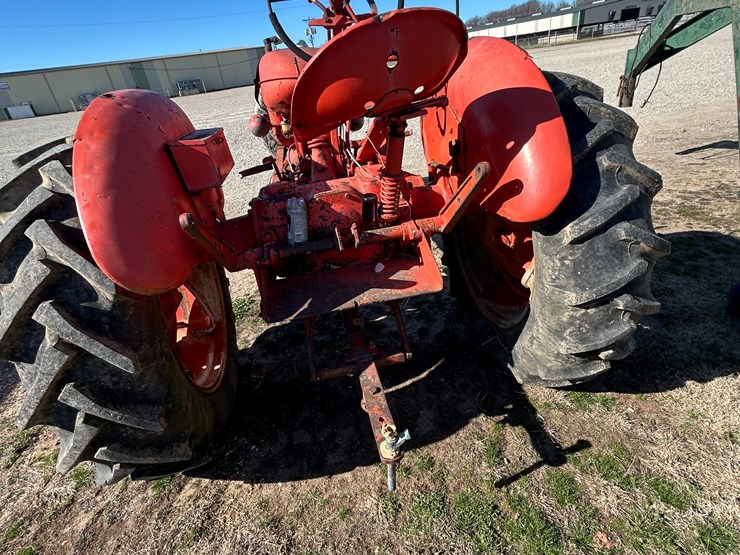 #37618-•-inop-alice-chambers-wd45-tractor-image-3