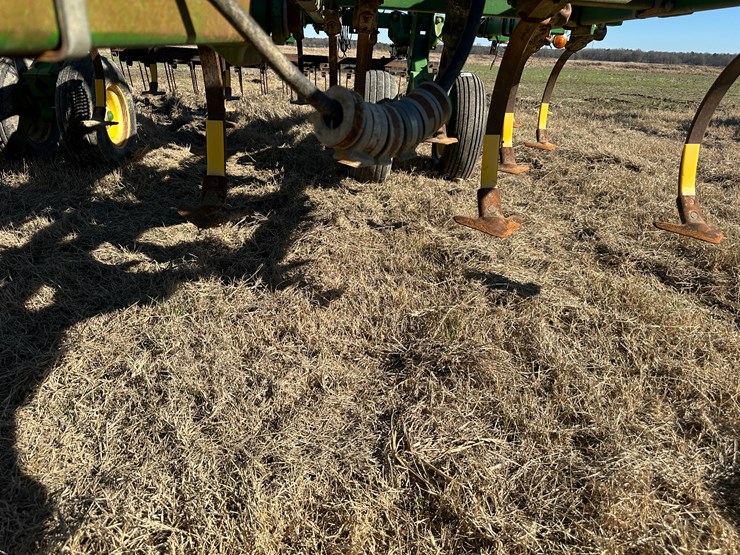 john-deere-27-image-43