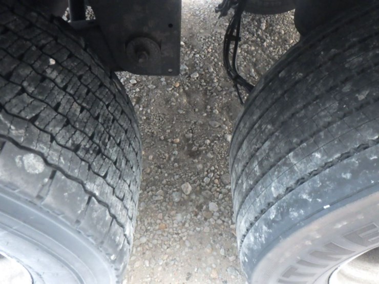 2016-utility-3000r-image-10