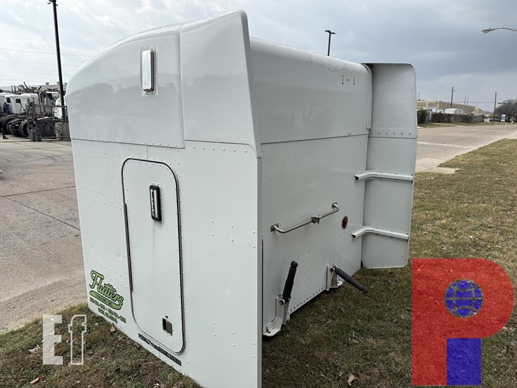 63-peterbilt-sleeper-w/-air-ride-components-image-8