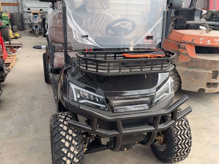 electric-60-volt-golf-cart,-6-seater-image-3