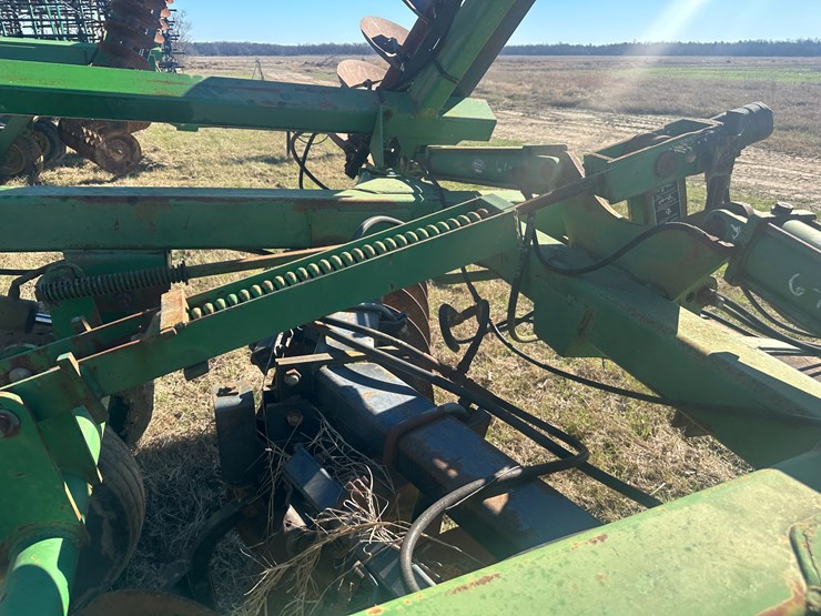 john-deere-27-image-46
