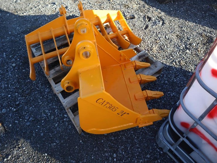 caterpillar-305-image-2