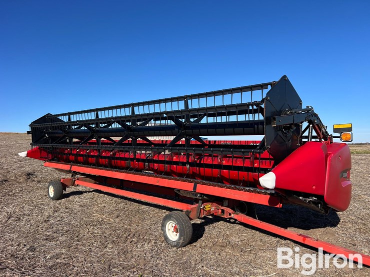 2011-case-ih-3020-image-11
