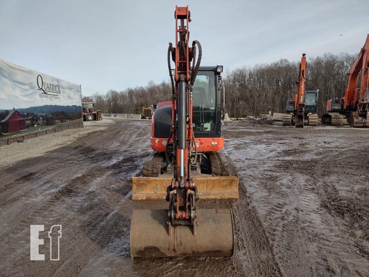 2017-kubota-kx040-4-image-2