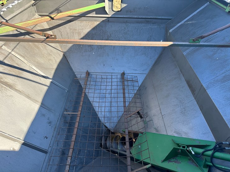 #35812-•-brent-grain-cart-image-44