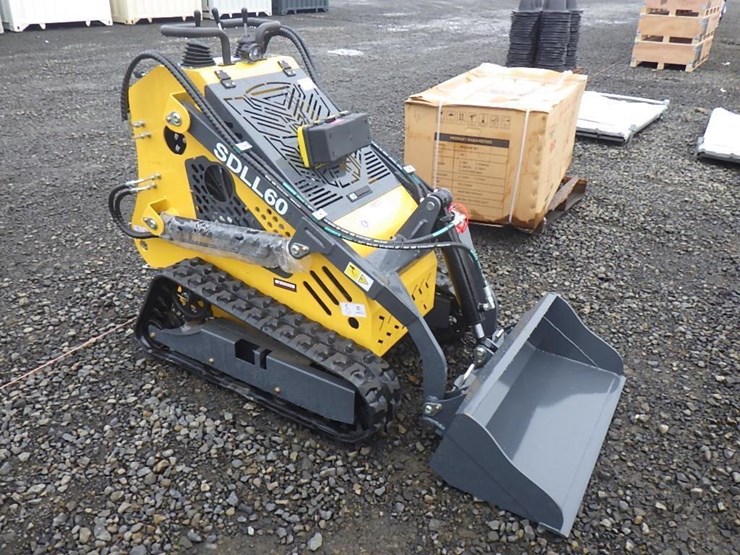 2025-sdlanch-sdll60-skid-steer-tracked-loader-image-4