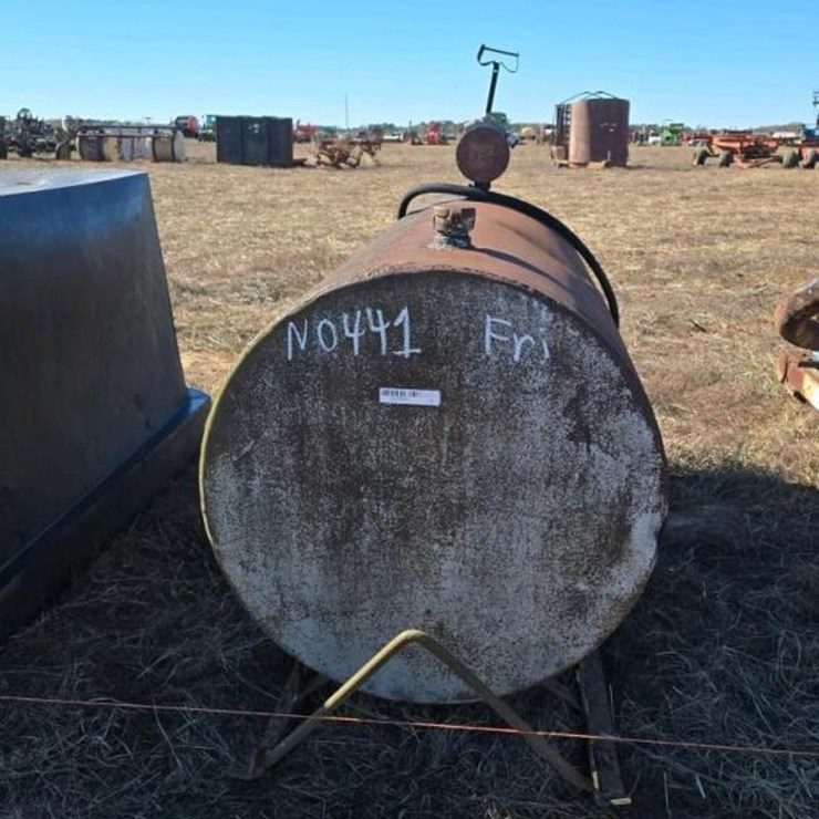 250-GAL FUEL TANK W/ PUMP