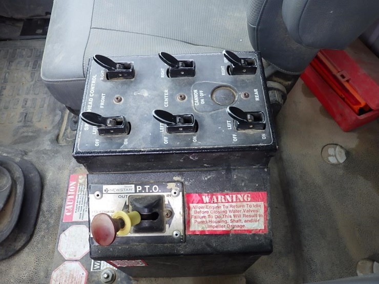 2015-ford-f750-image-31