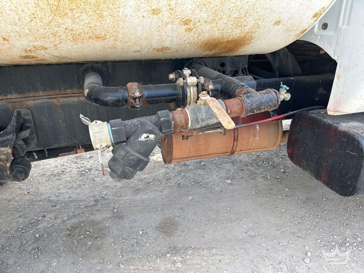 2007-ford-f750-image-21