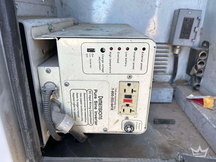 2013-freightliner-m2-106-altec-ta45m-44ft.-insulated-bucket-truck-image-33